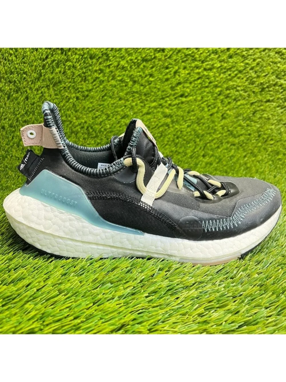 Adidas UltraBoost 21 Mens Size 7 Black White Athletic Running Shoes Sneakers